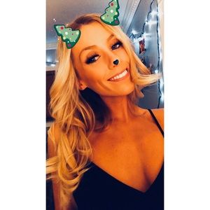 Meet your Posher, Kelly